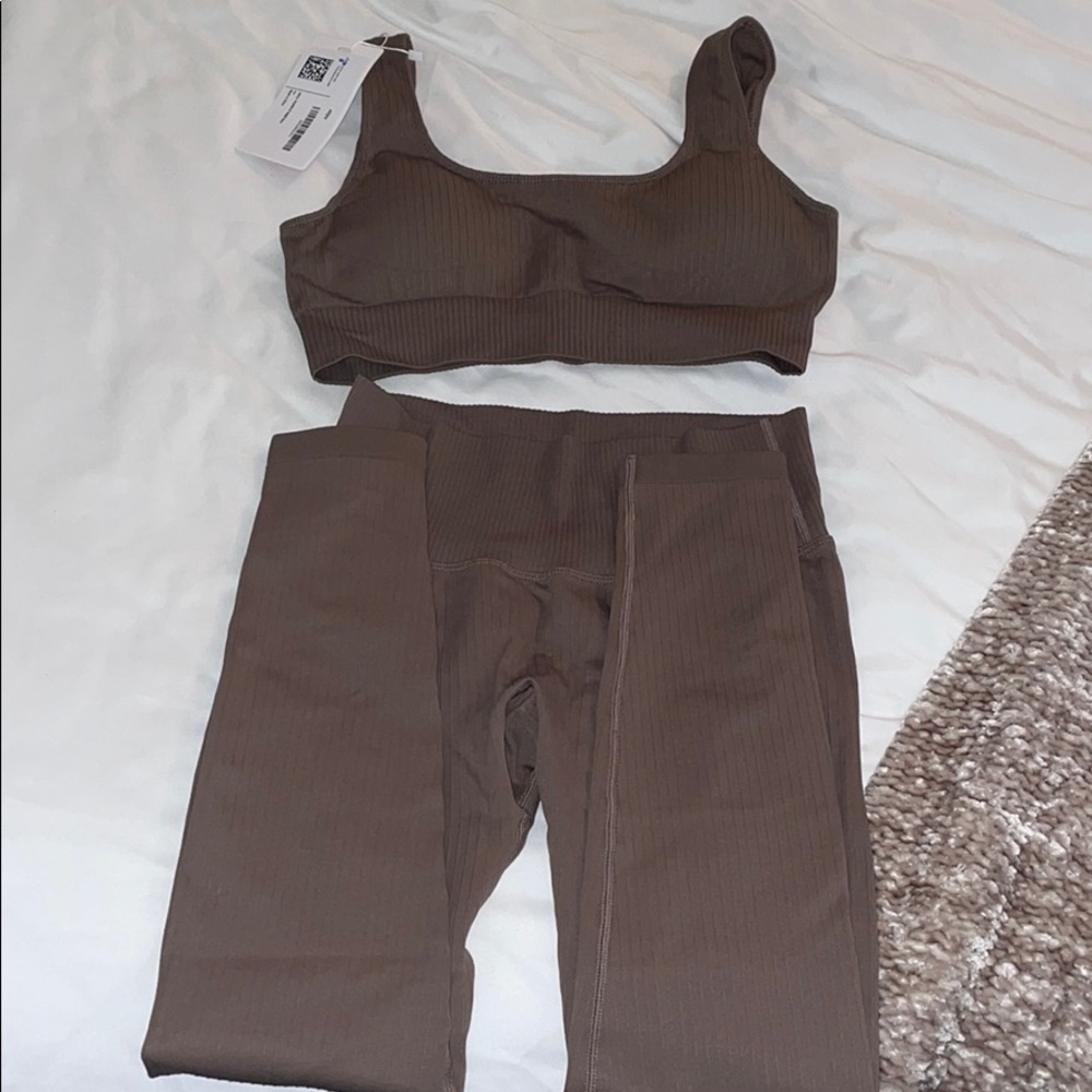 Women’s Seamless Ribbed Workout Set M